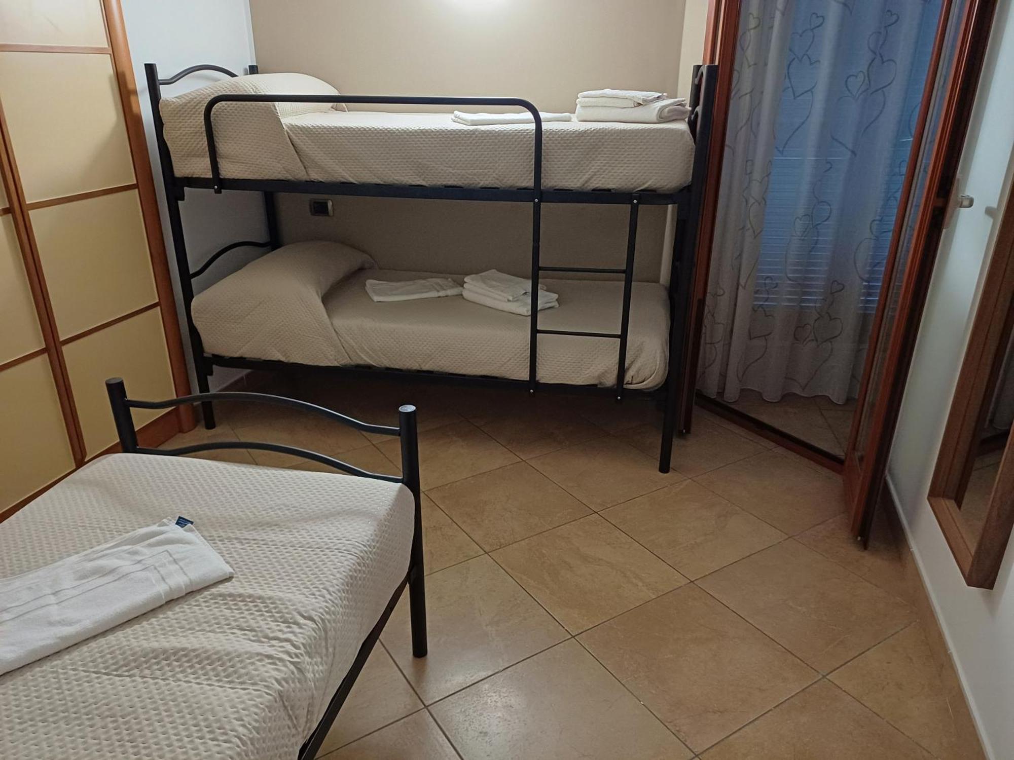 Ostello Napoli Town Ngoại thất bức ảnh